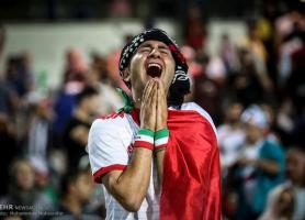 ایجاد جایگاه خانواده در ورزشگاه ها ویژه پدران و فرزندان!