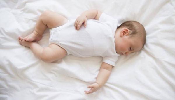 آنچه که باید درباره خواب نوزاد بدانید