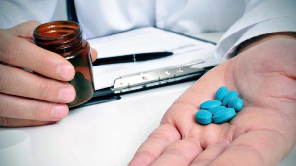 مصرف سرخود داروهای روانپزشکی چه عواقبی دارد؟